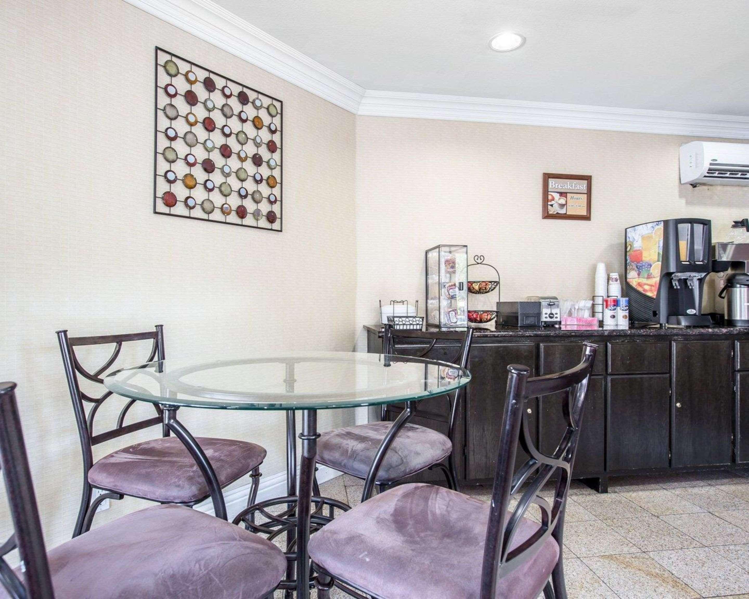 Rodeway Inn Old Town Temecula Dış mekan fotoğraf