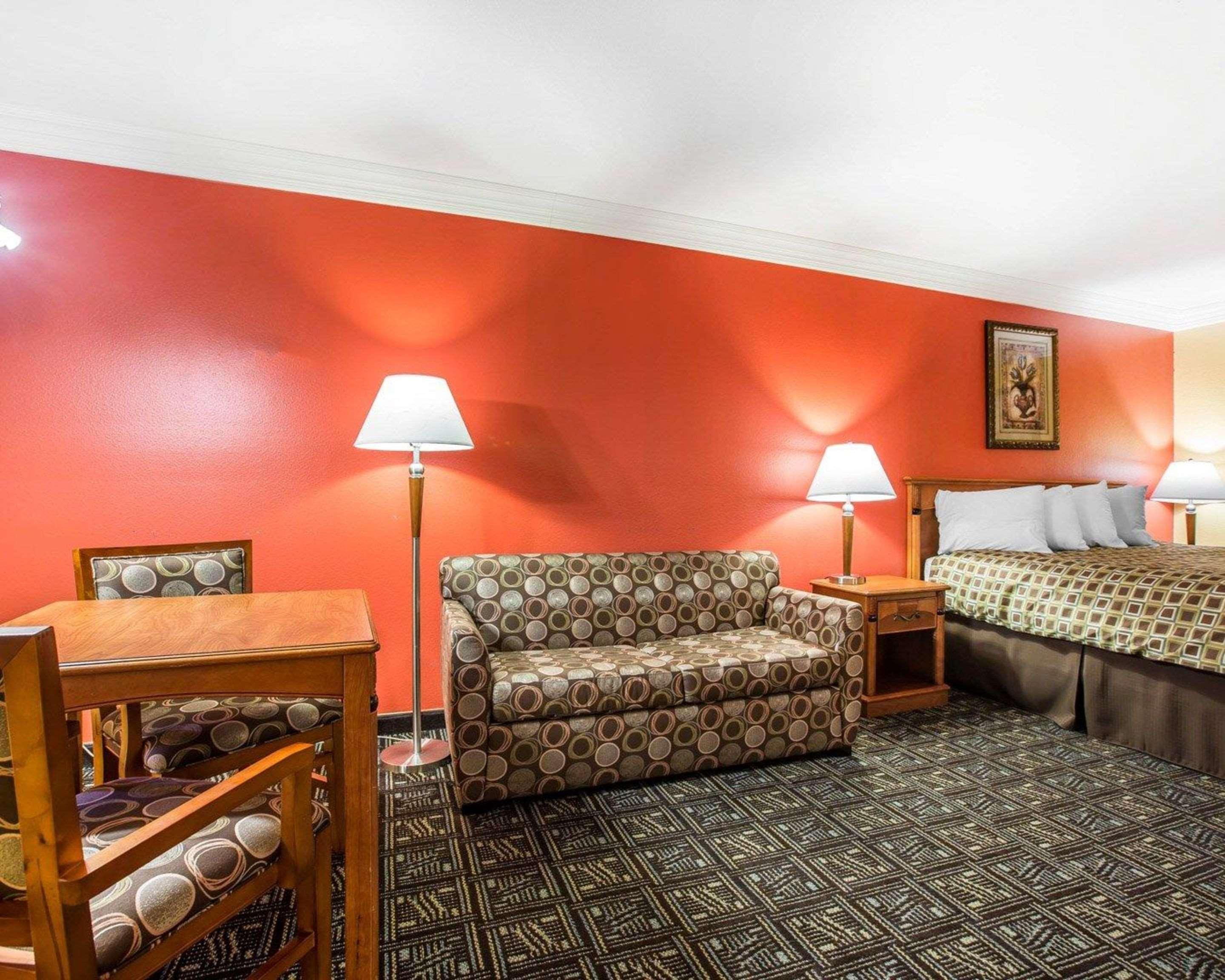 Rodeway Inn Old Town Temecula Dış mekan fotoğraf